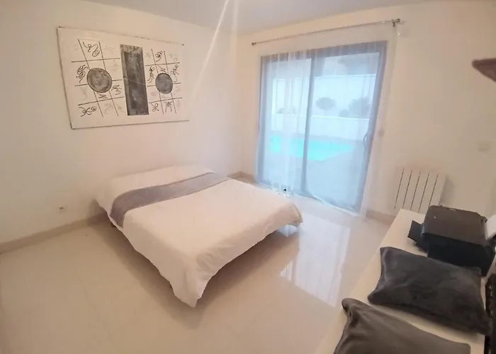 Splendide Avec Piscine Vila